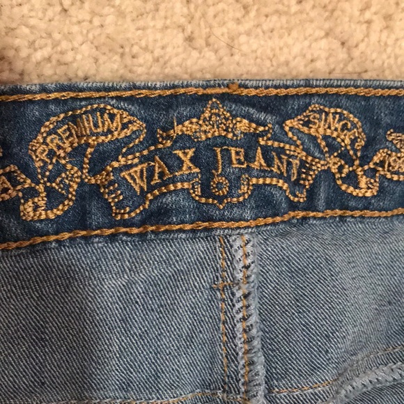 Tribal Patterned Jean Shorts - Picture 2 of 2